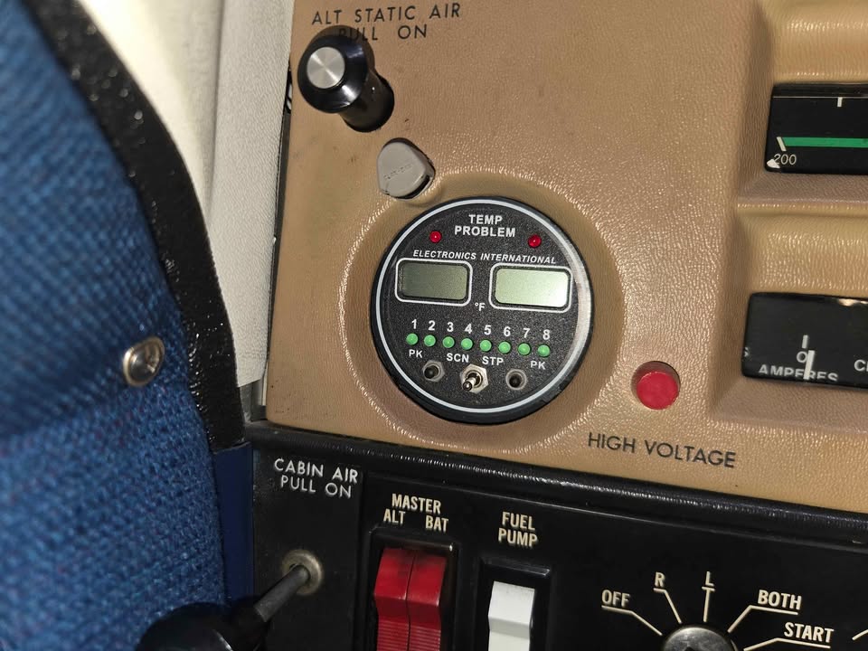 1976 Cessna 177RG, photo 7