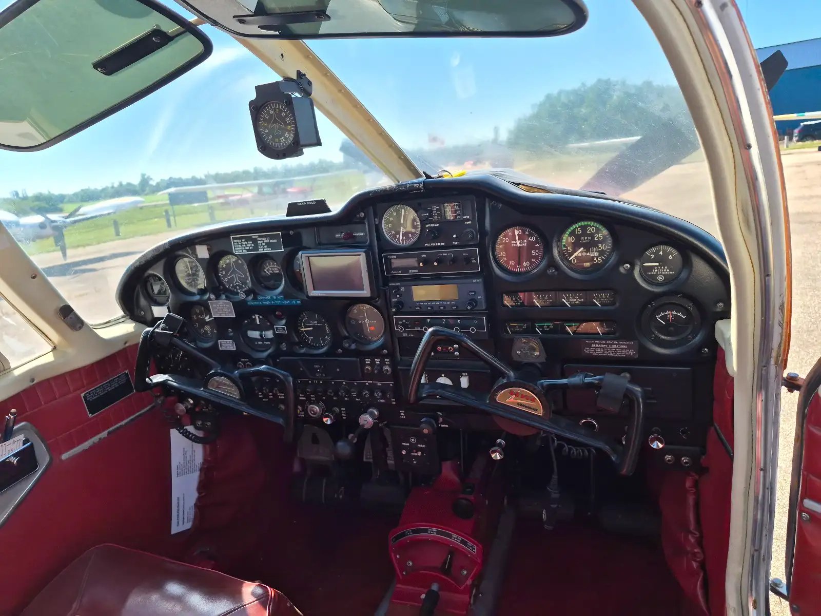 1967 Piper PA-28-235, photo 3