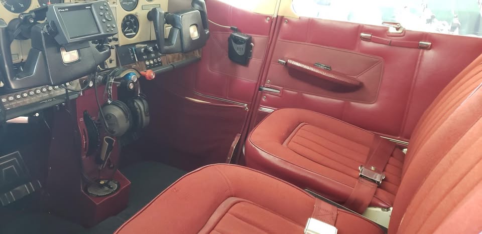 1976 Cessna 182P, photo 4