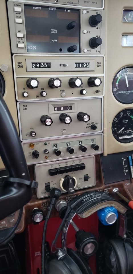 1976 Cessna 182P, photo 5