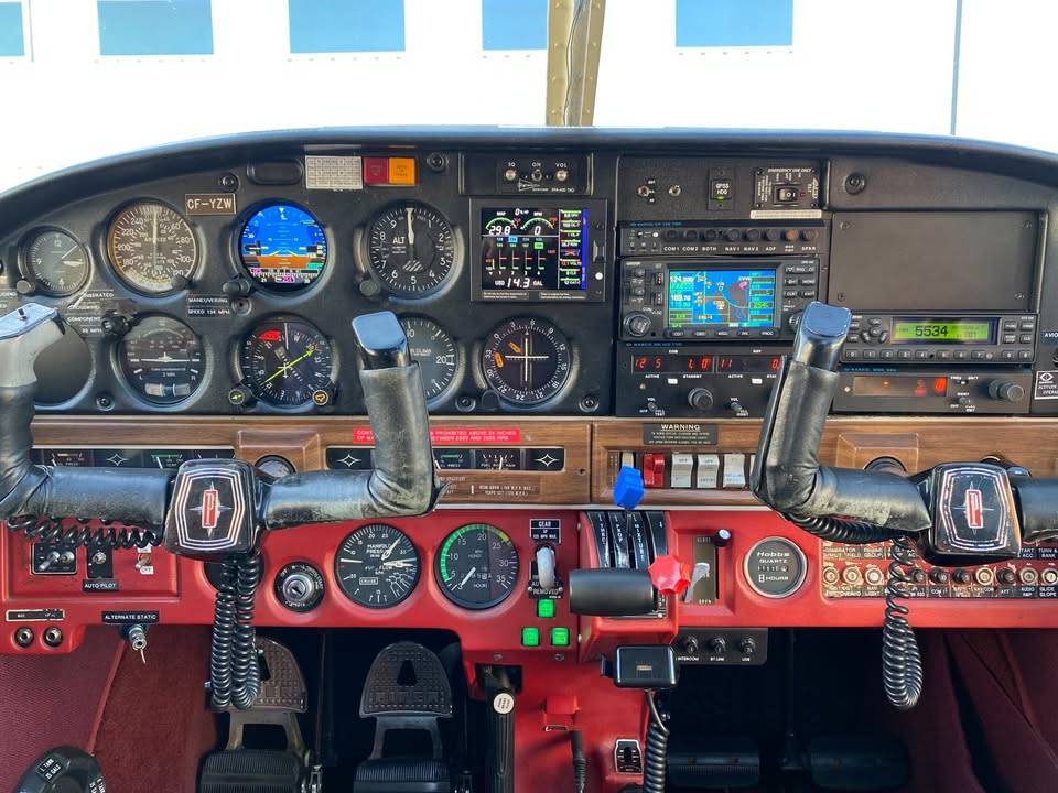 1969 Piper PA-28R-200, photo 2