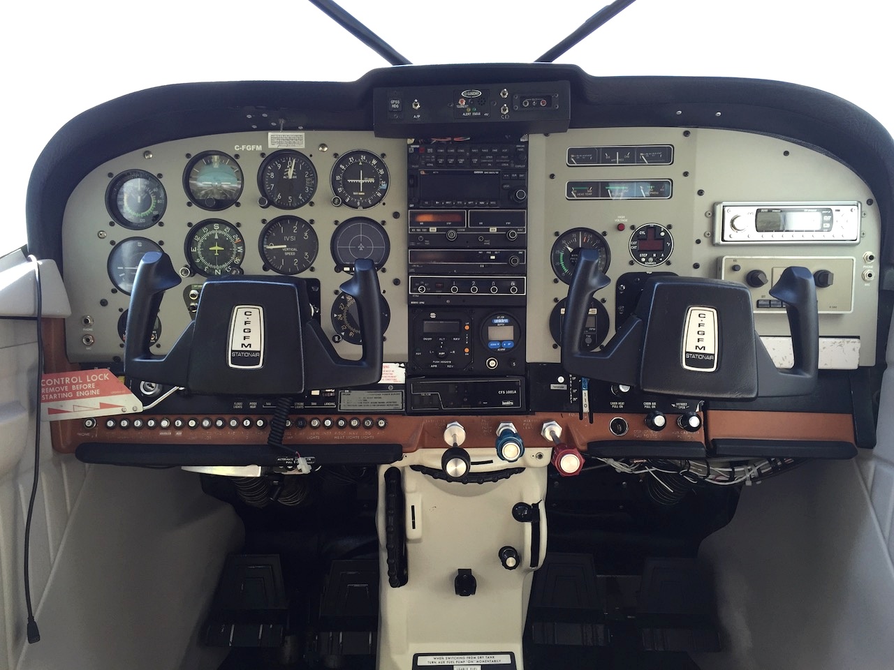 1974 Cessna U206F, photo 5
